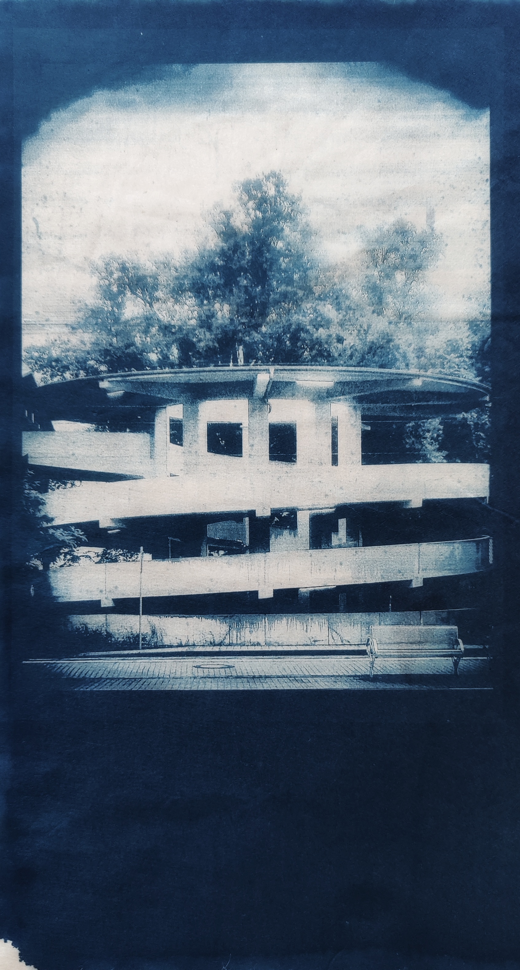 <br>Parkhaus Bahnhof Schwabach<br><small>Cyanotypie</small>